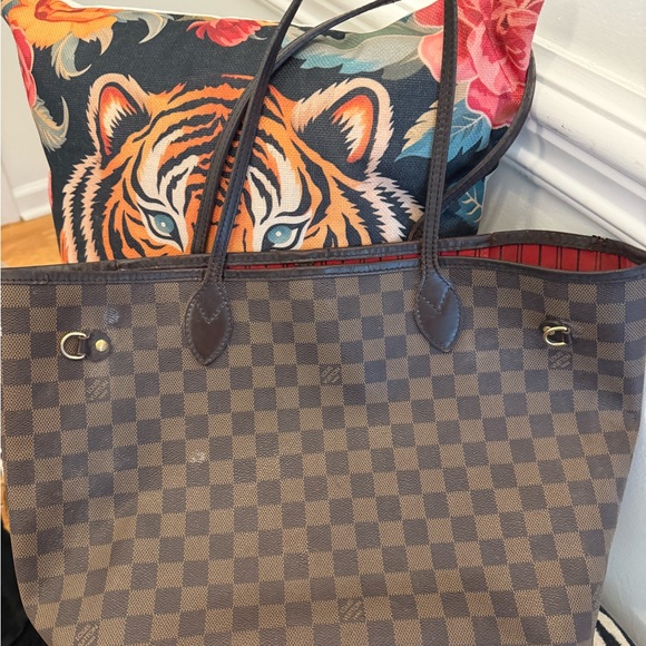 Louis Vuitton Nerverfull Damier Ebene Tote w cherry interior - Picture 3 of 17